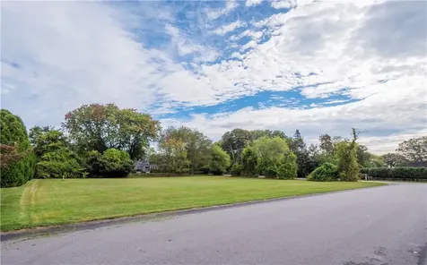 0 Indian Avenue Portsmouth RI 02871