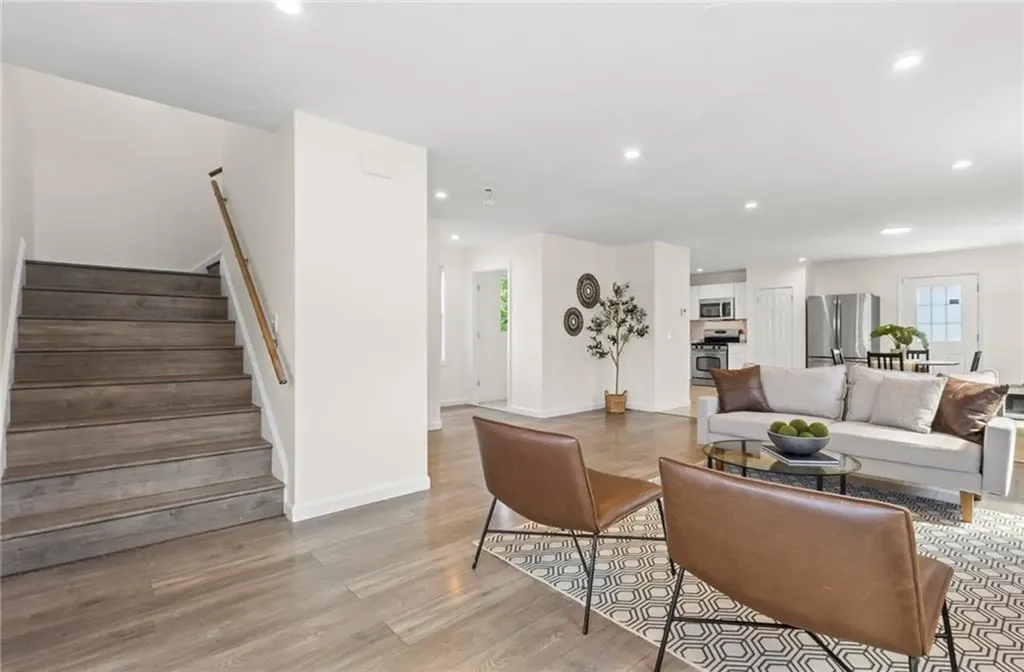 14 Calhoun Avenue Providence RI 02907