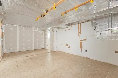 14 Calhoun Avenue Providence RI 02907