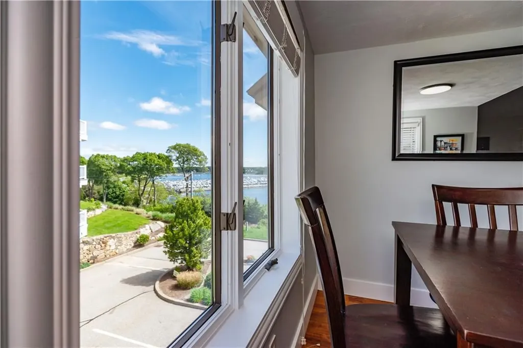 3976 Post Road Warwick RI 02886