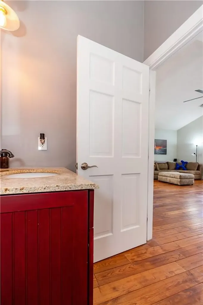 3976 Post Road Warwick RI 02886