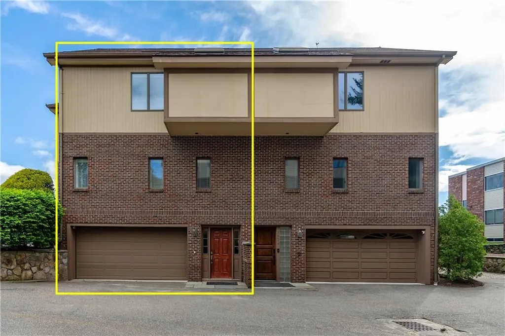 3976 Post Road Warwick RI 02886