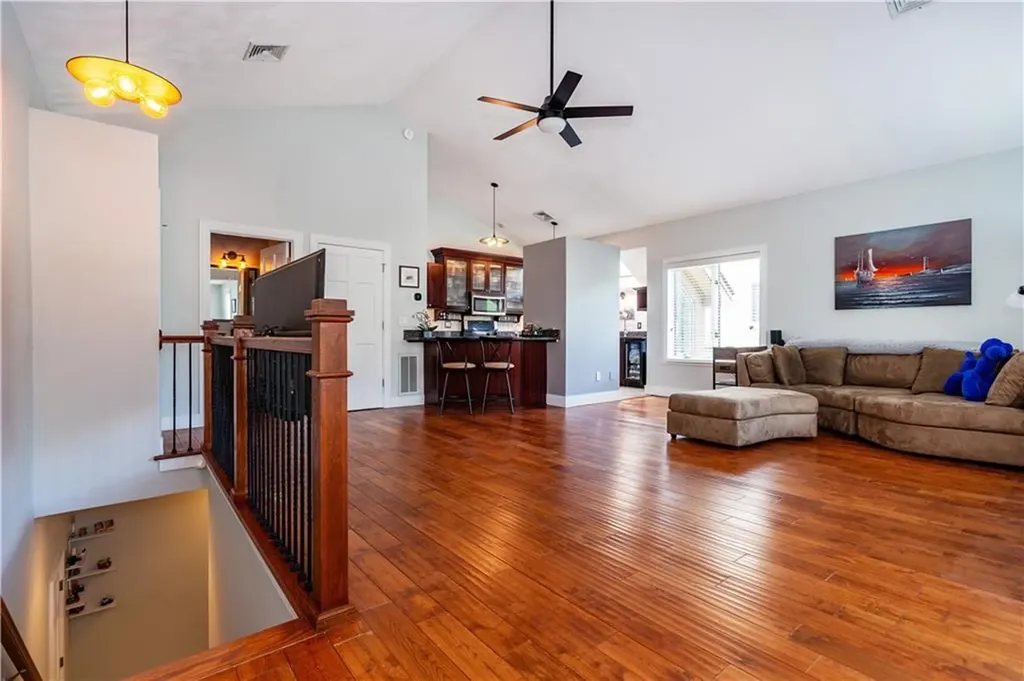 3976 Post Road Warwick RI 02886