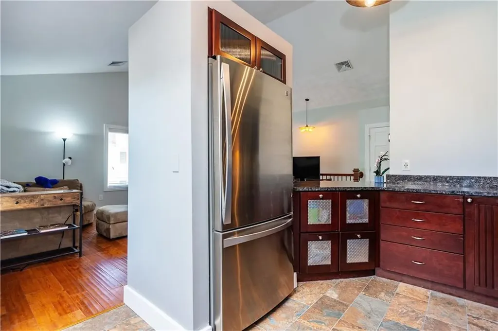 3976 Post Road Warwick RI 02886