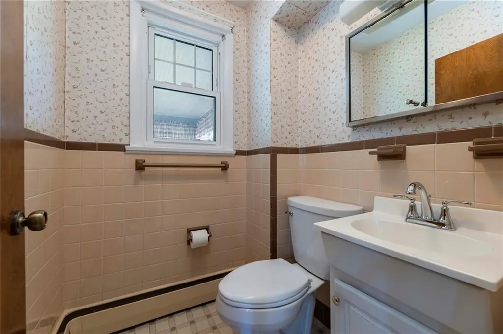 6 Joyce Ann Drive Smithfield RI 02917