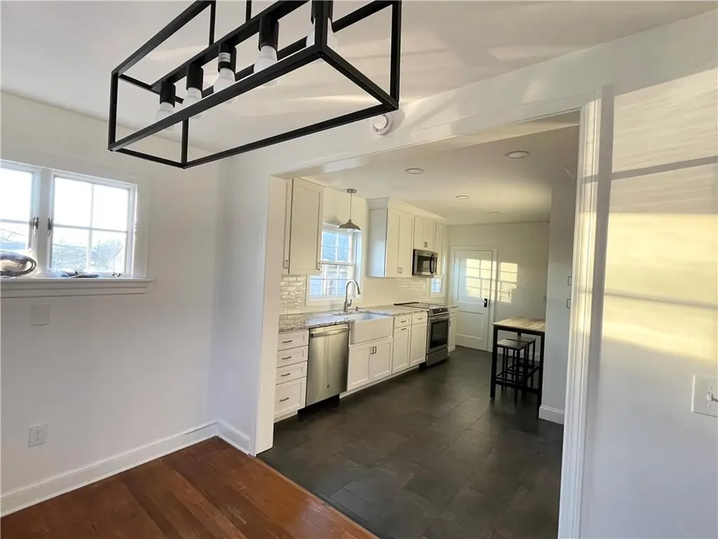 4 Harris Avenue Warren RI 02885