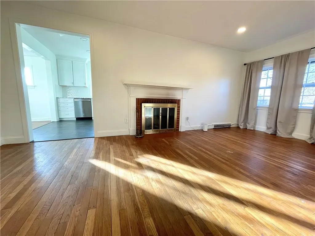 4 Harris Avenue Warren RI 02885