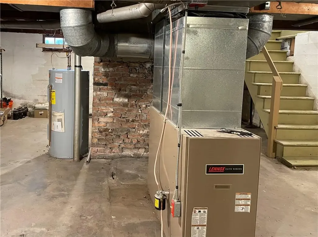 4 Harris Avenue Warren RI 02885