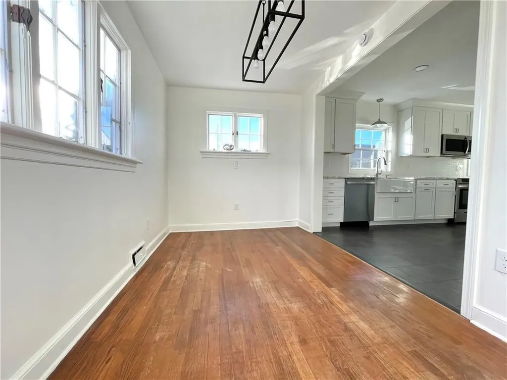 4 Harris Avenue Warren RI 02885