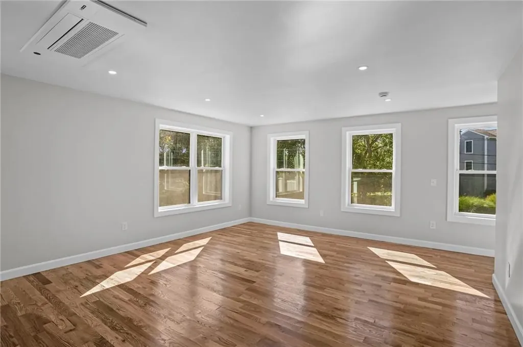 135 Old Mill Boulevard Warwick RI 02889