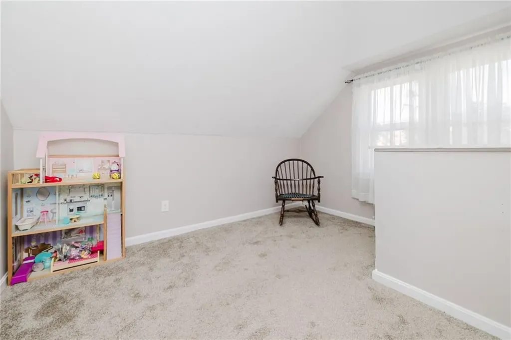 3 Lindesta Road Pawtucket RI 02861