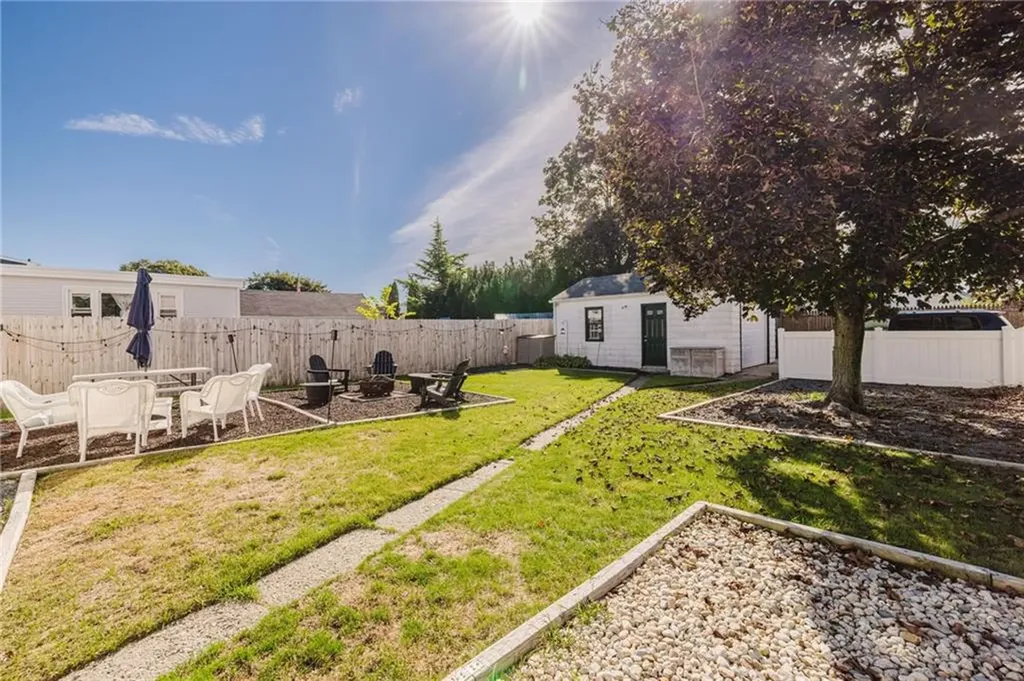 3 Lindesta Road Pawtucket RI 02861