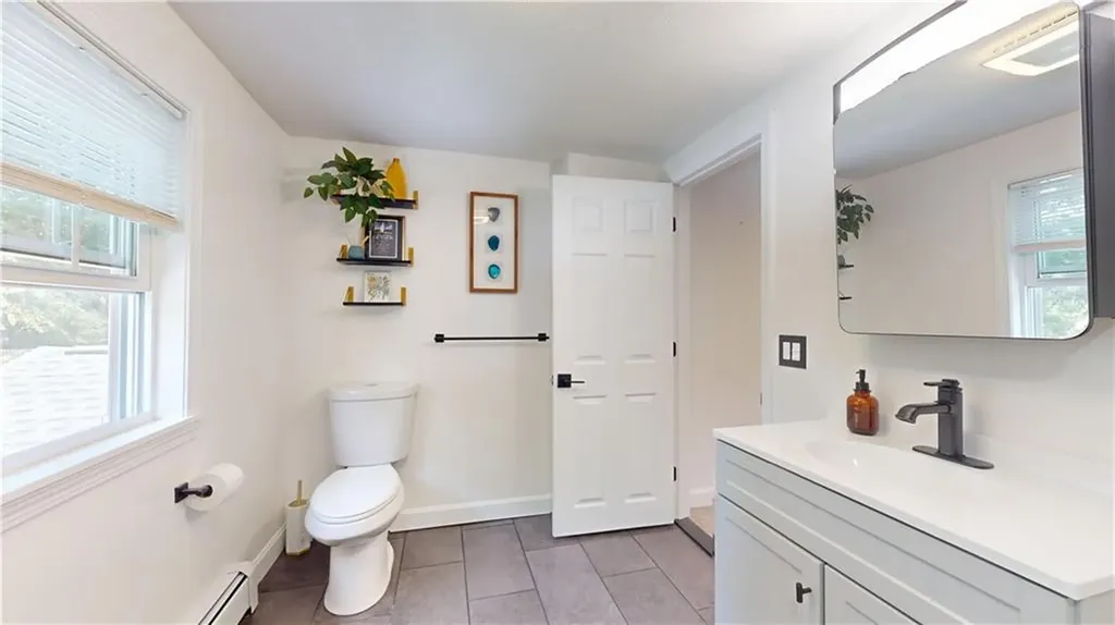 65 Border Street West Warwick RI 02893