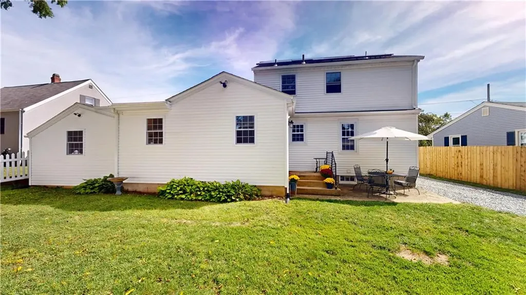 65 Border Street West Warwick RI 02893