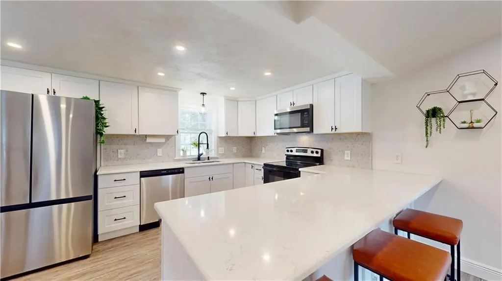 65 Border Street West Warwick RI 02893