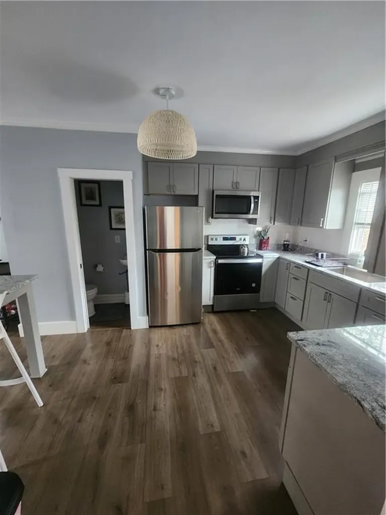 14 Lucas Avenue Newport RI 02840