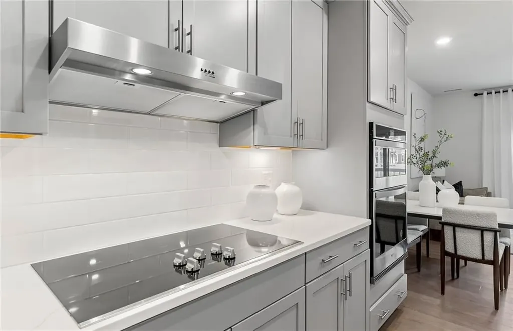 141 East Point Drive East Providence RI 02916