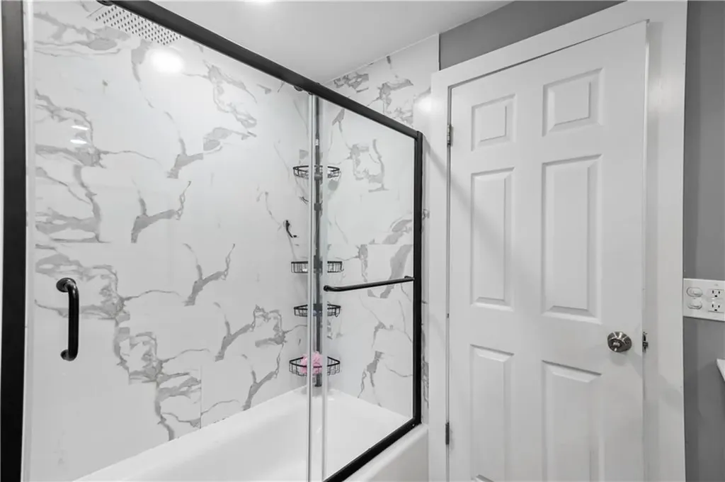 10 Renehan Street West Warwick RI 02893