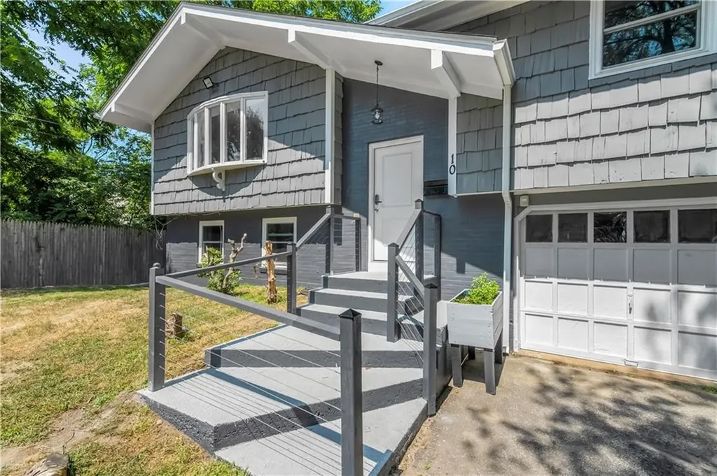 10 Renehan Street West Warwick RI 02893