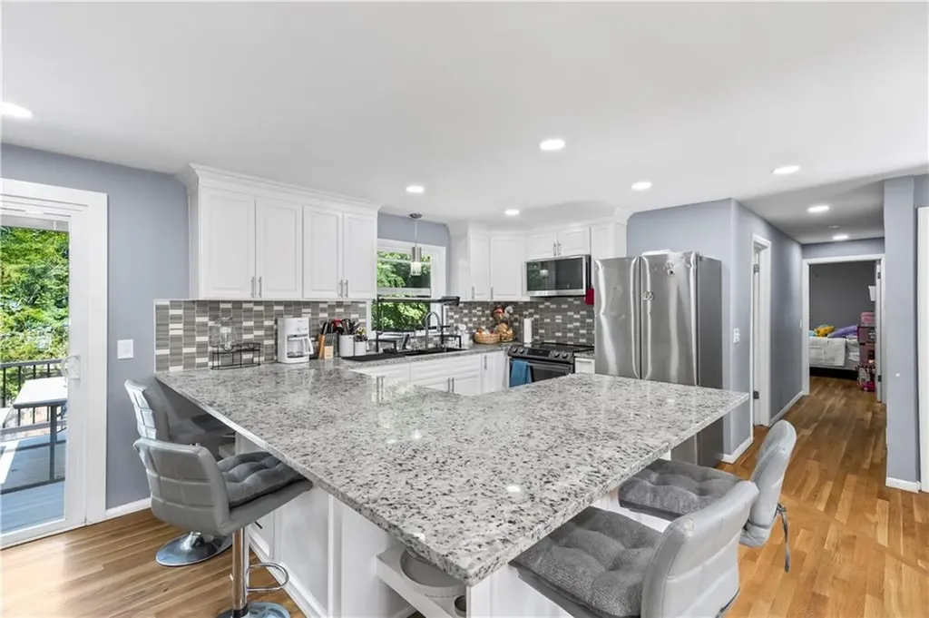 10 Renehan Street West Warwick RI 02893