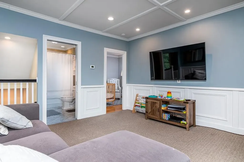 748 Lower River Road Lincoln RI 02865