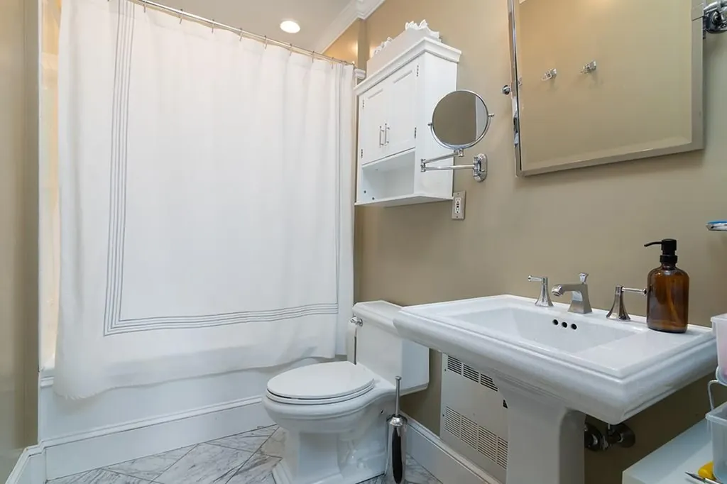 748 Lower River Road Lincoln RI 02865