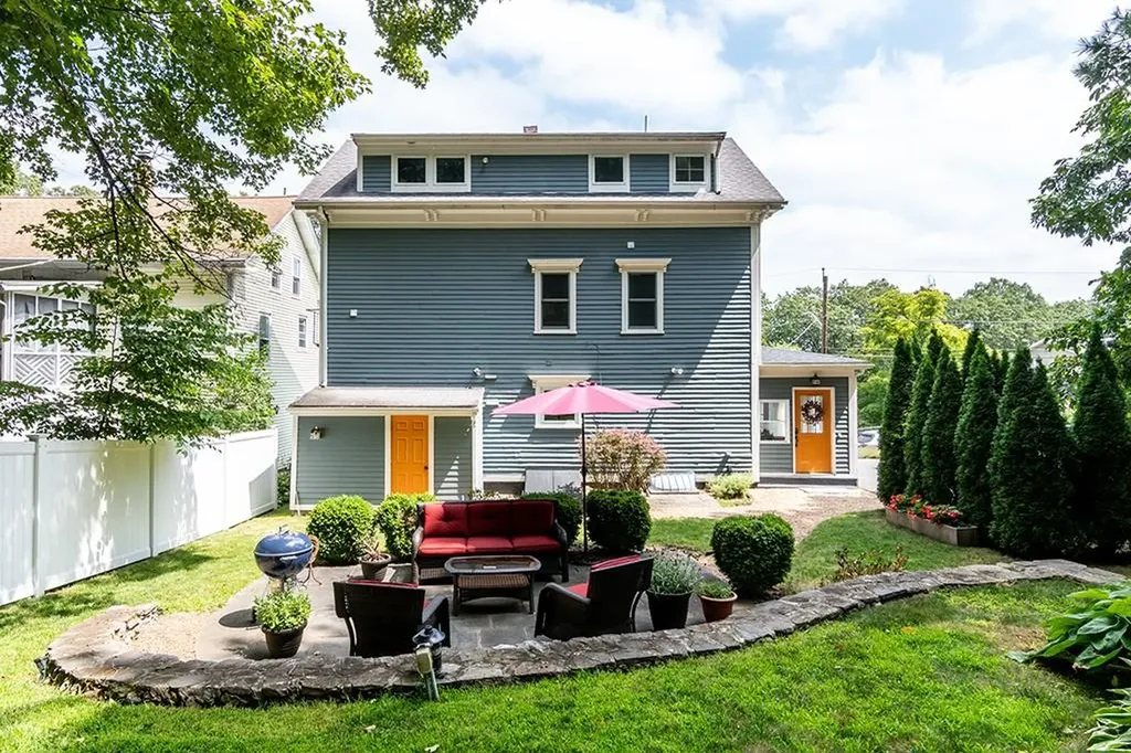 748 Lower River Road Lincoln RI 02865