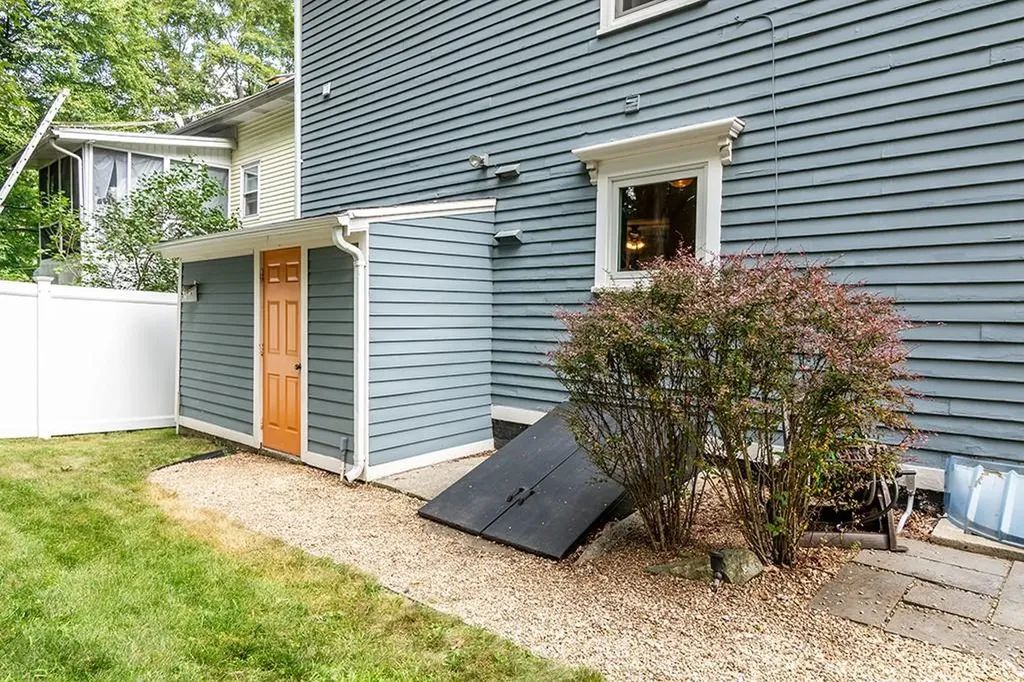 748 Lower River Road Lincoln RI 02865