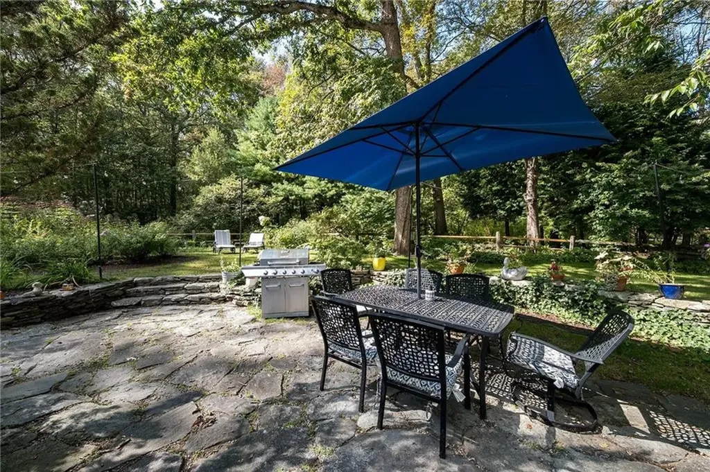 399 Bungy Road Scituate RI 02857