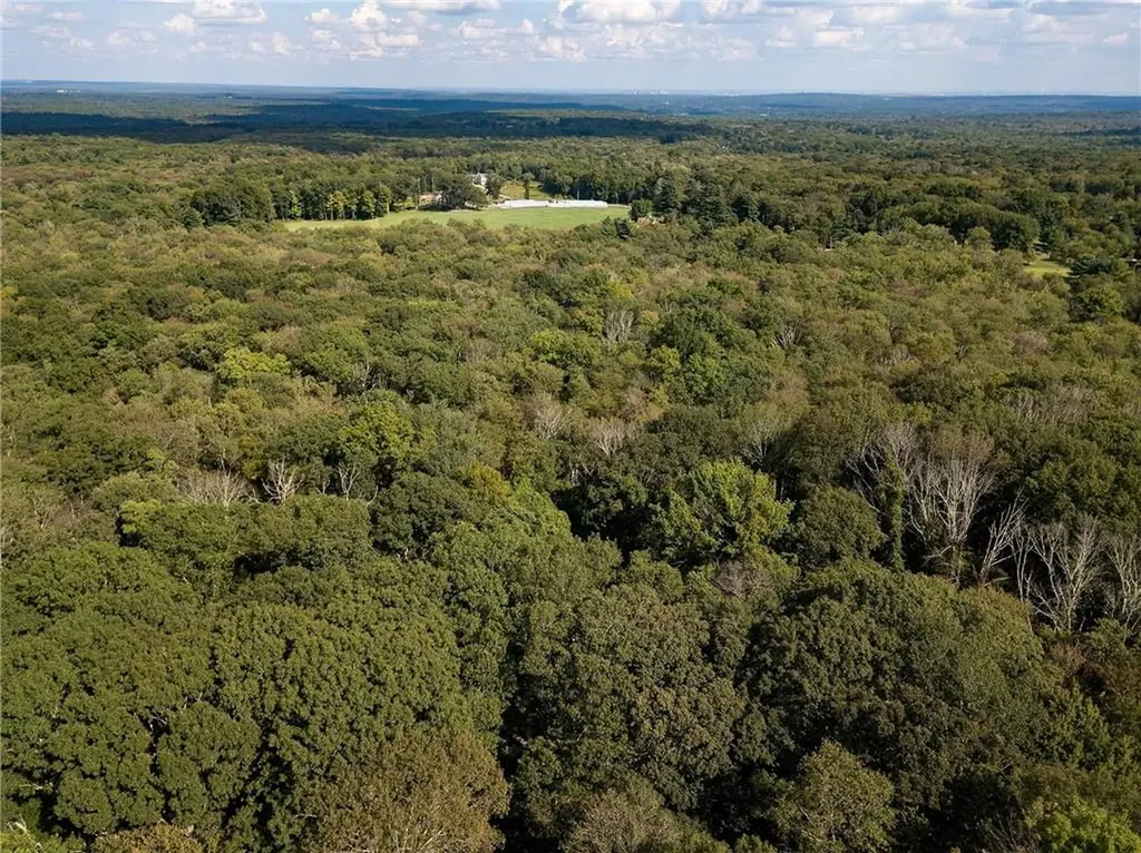 399 Bungy Road Scituate RI 02857