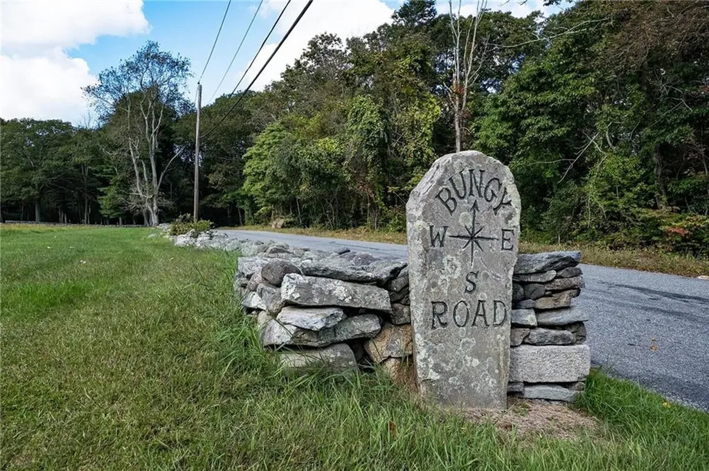 399 Bungy Road Scituate RI 02857