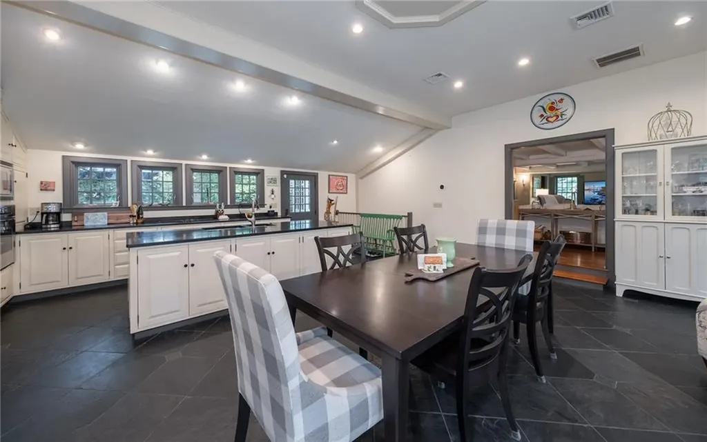 399 Bungy Road Scituate RI 02857