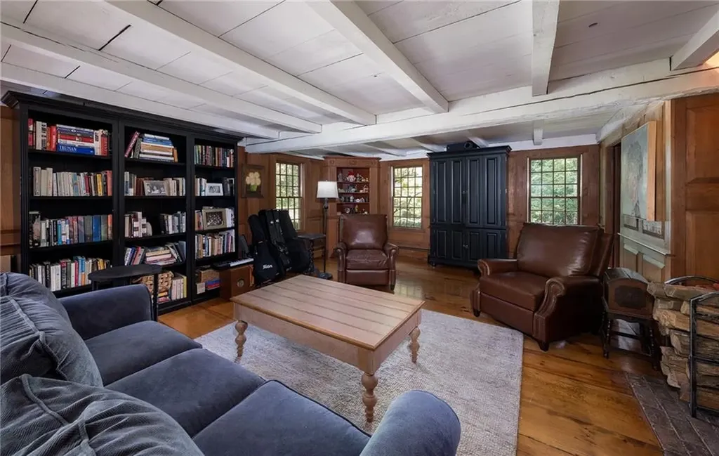 399 Bungy Road Scituate RI 02857