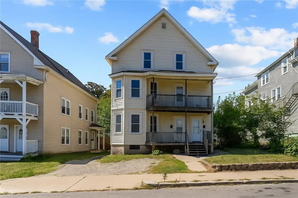 25 Vine Street Woonsocket RI 02895