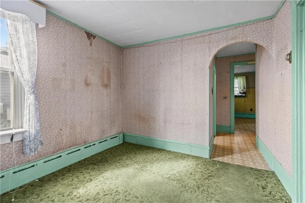 45 Narragansett Avenue Portsmouth RI 02871