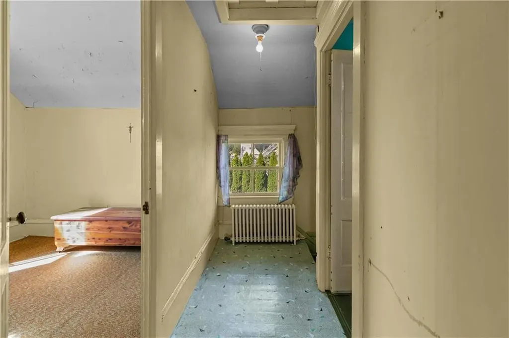 45 Narragansett Avenue Portsmouth RI 02871