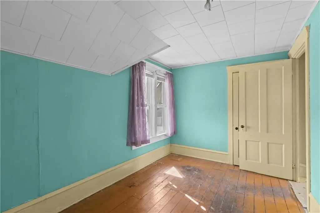 45 Narragansett Avenue Portsmouth RI 02871