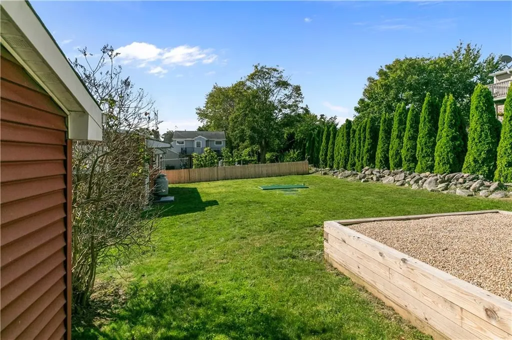45 Narragansett Avenue Portsmouth RI 02871