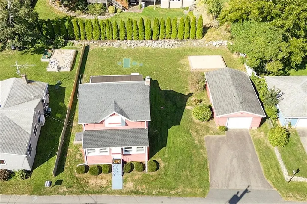 45 Narragansett Avenue Portsmouth RI 02871