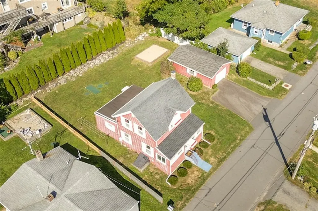 45 Narragansett Avenue Portsmouth RI 02871