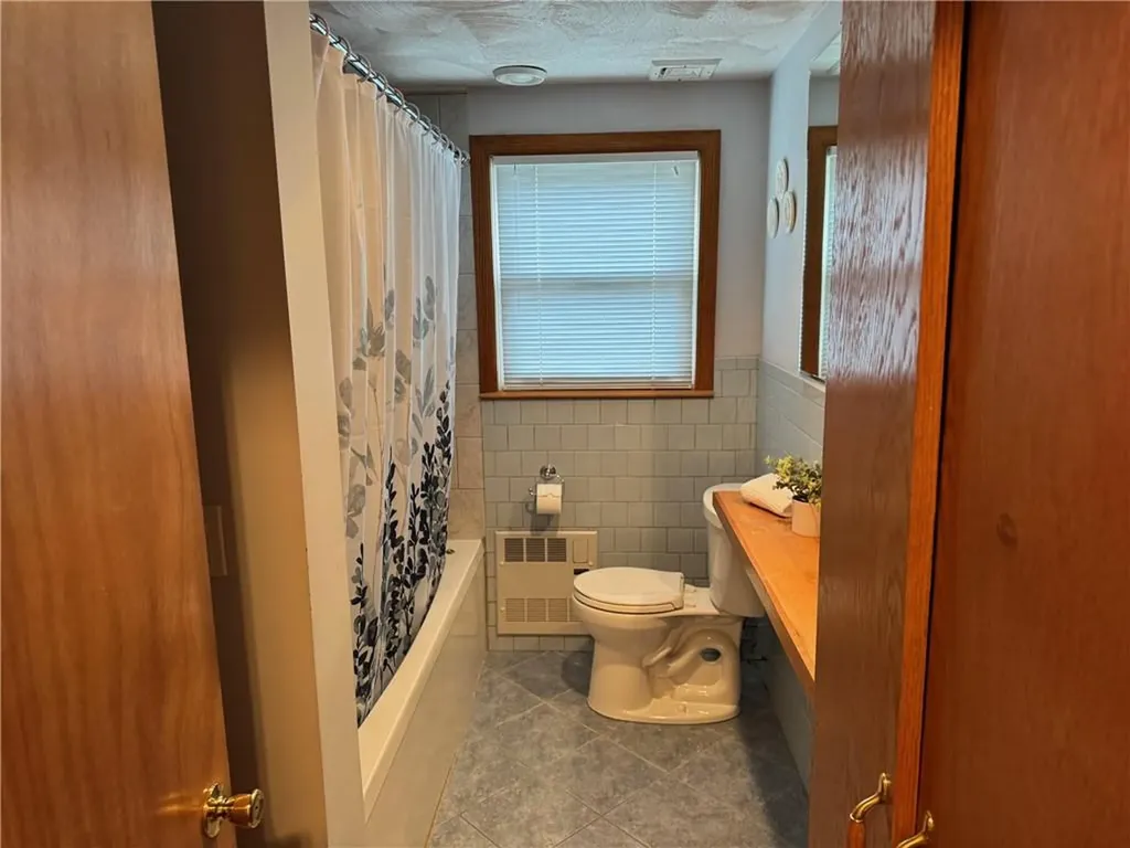 233 Summit Drive Cranston RI 02920