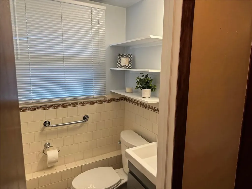 233 Summit Drive Cranston RI 02920
