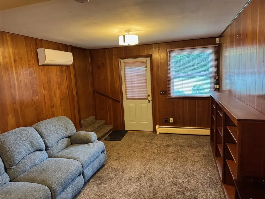 233 Summit Drive Cranston RI 02920