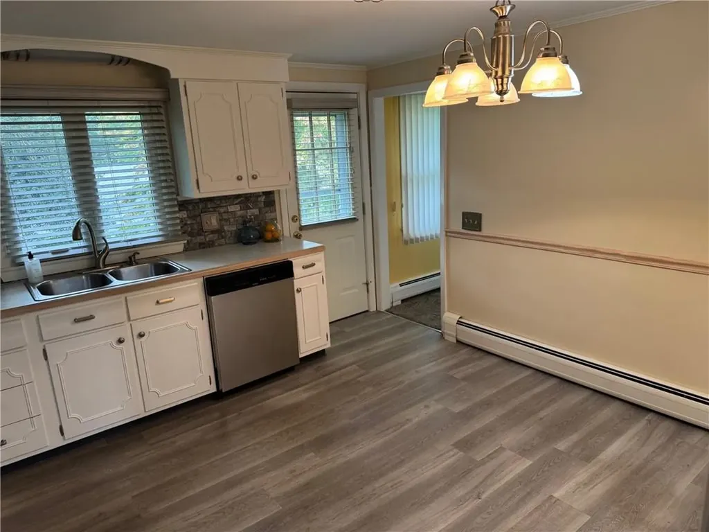 233 Summit Drive Cranston RI 02920