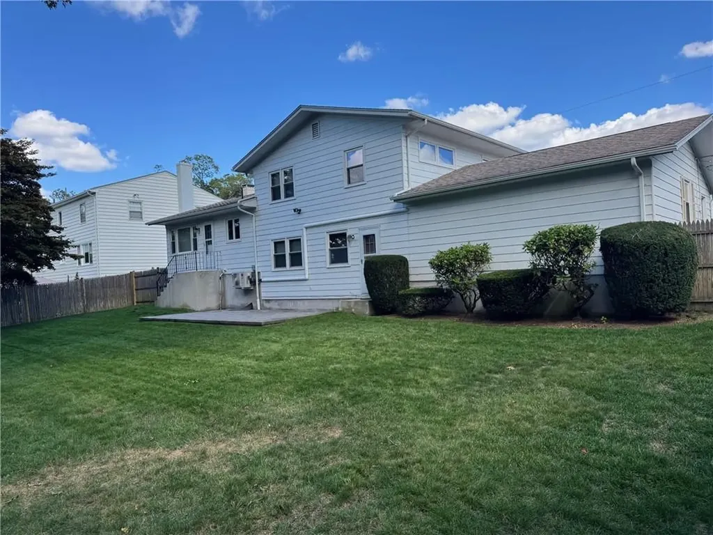 233 Summit Drive Cranston RI 02920