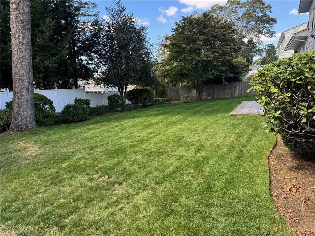 233 Summit Drive Cranston RI 02920
