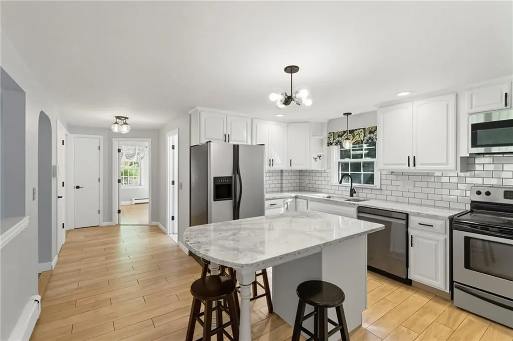 39 Whipple Road Smithfield RI 02917