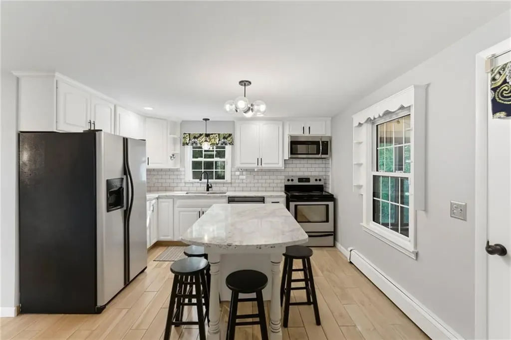 39 Whipple Road Smithfield RI 02917