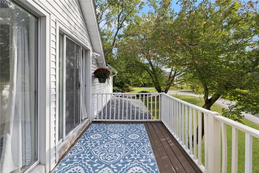 28 Economy Avenue Warwick RI 02889