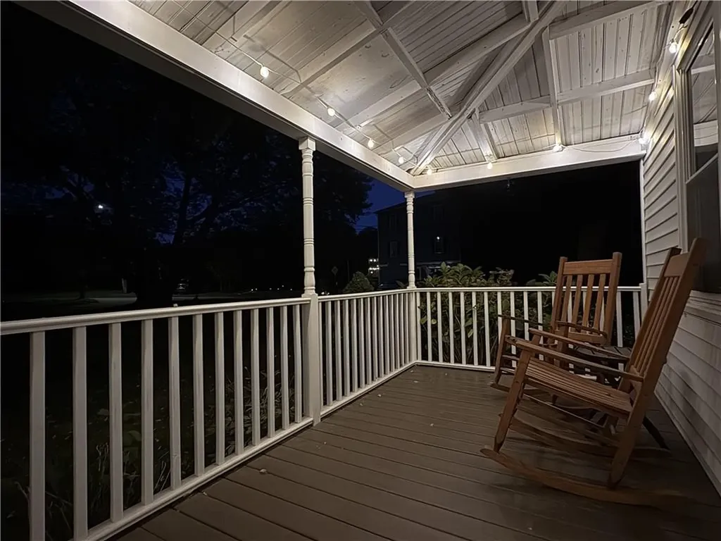 28 Economy Avenue Warwick RI 02889